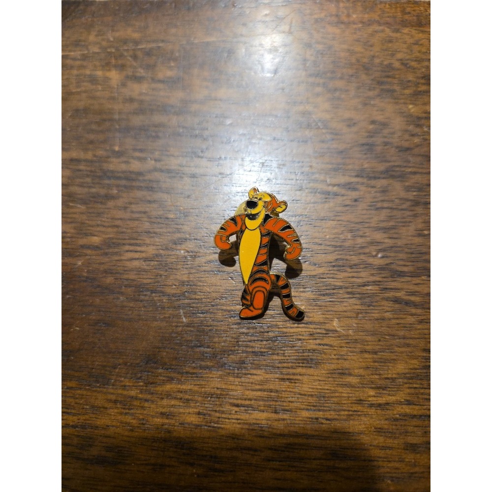 Disney Tigger Hat Lapel Pin Back Metal Vtg‎ Gold Tones WALKING DISNEYLAND